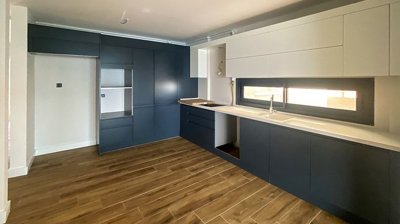 Divine Sea View Penthouse In Kusadasi For Sale - Large fitted kitchen