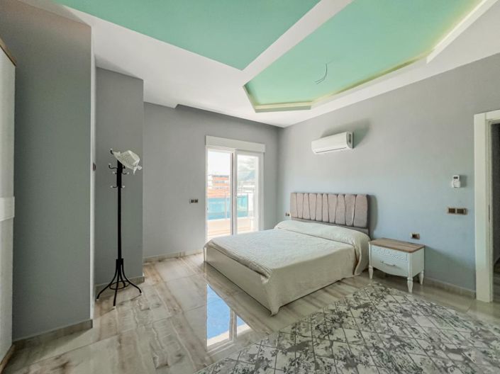 Image No.20-3 Bed Penthouse for sale