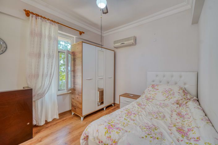 Image No.10-3 Bed Villa for sale