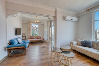 Outstanding Alanya Villa For Sale In Kestel - Very spacious lounge