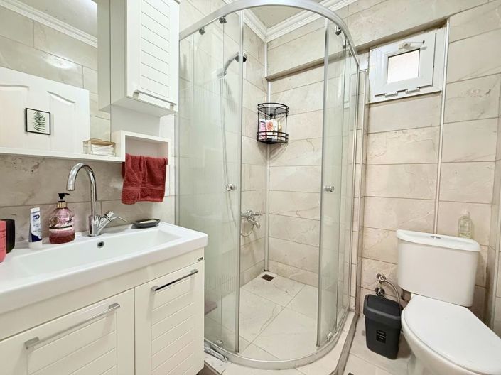 Image No.18-2 Bed Apartment for sale