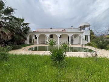 Unique Villa For Sale In Metinler, Dalyan - A unique property in desirable Metinler