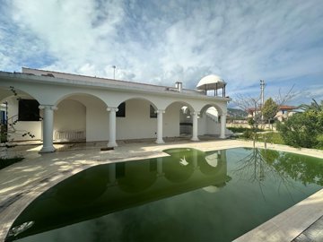 Unique Villa For Sale In Metinler, Dalyan - Large private swimming pool
