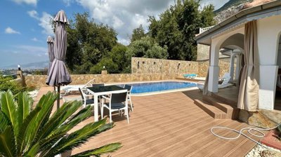 Sea View 4-Bedroom Villa For Sale In Mahmutlar, Alanya – Huge sunbathing terrace