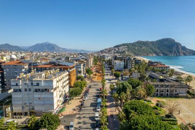 Renovated Alanya Beachfront Apartment For Sale - Sea and castle views