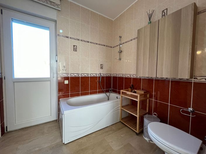 Image No.17-3 Bed Villa for sale