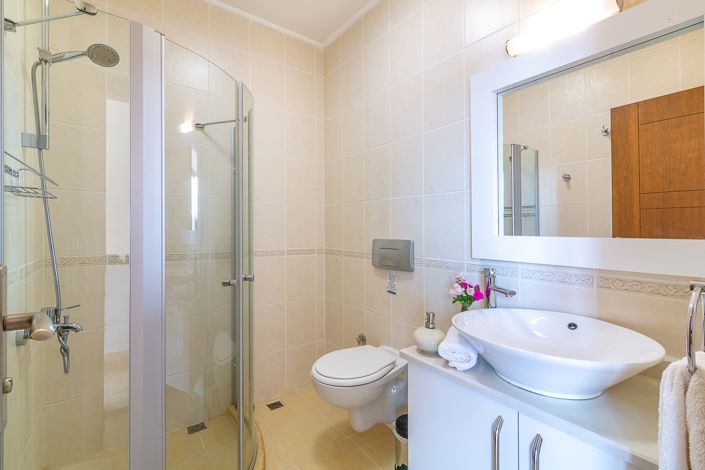 Image No.18-4 Bed Villa for sale