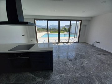 Newly Built, Single-Storey Yalikavak Property For Sale - Large patio doors for ample sunlight