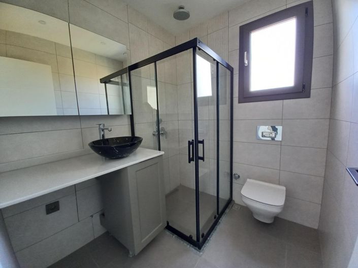 Image No.19-3 Bed Villa for sale