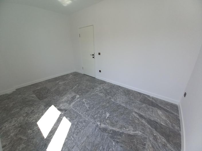 Image No.20-3 Bed Villa for sale