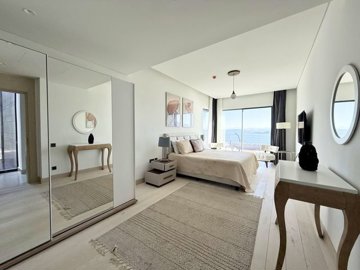 Sensational Seafront Villa In Bodrum For Sale - Huge double bedroom with sea views