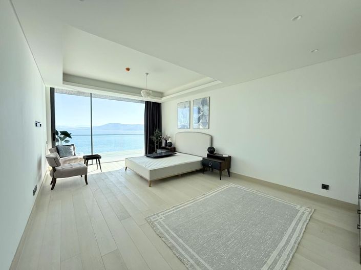 Image No.17-7 Bed Villa for sale