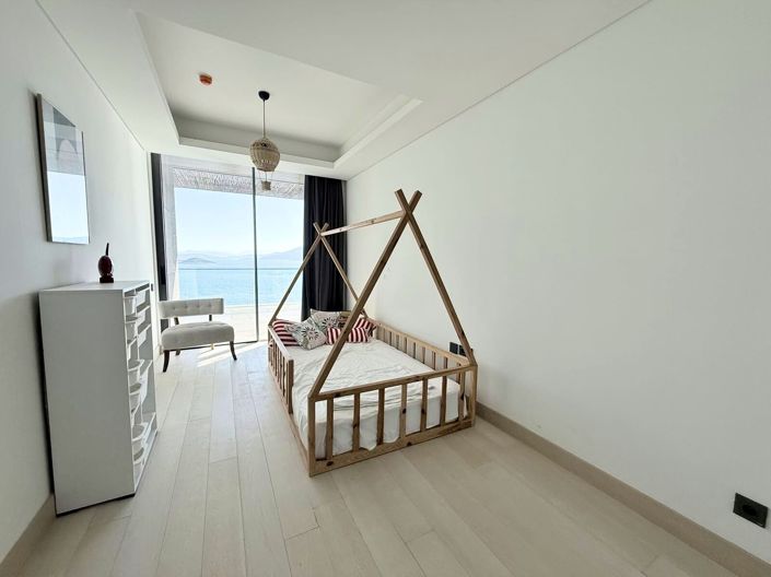 Image No.18-7 Bed Villa for sale