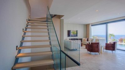 Panoramic Sea View Bodrum Property For Sale - Open staircase to the upper floor