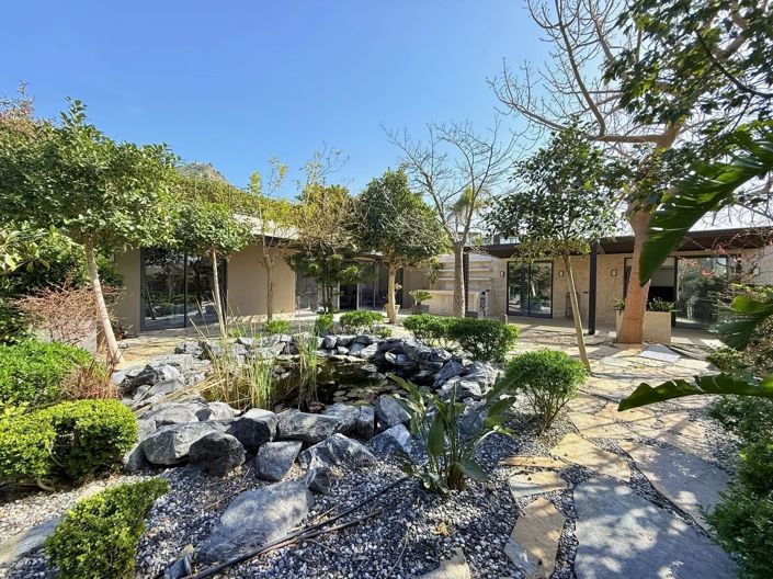 Image No.3-5 Bed Villa for sale