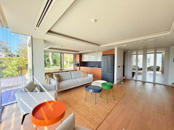 Elite Residence In Bodrum For Sale - Open-plan living area and kitchen