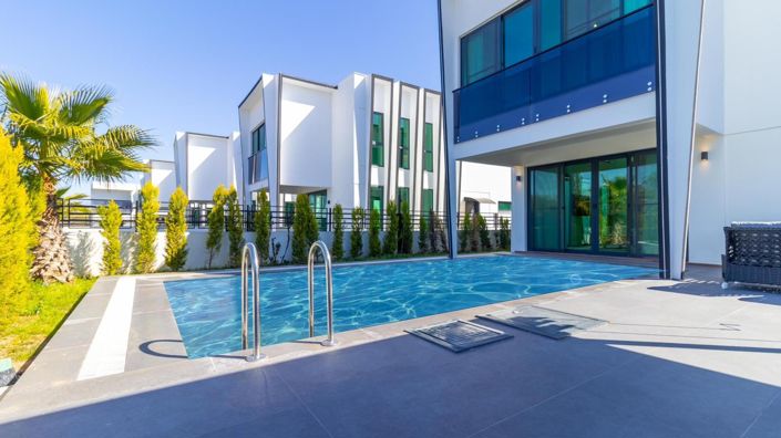 Image No.2-3 Bed Villa for sale