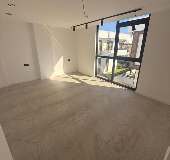 Image No.9-3 Bed Villa for sale