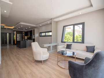 Outstanding Villa For Sale In Antalya - From the lounge to the kitchen