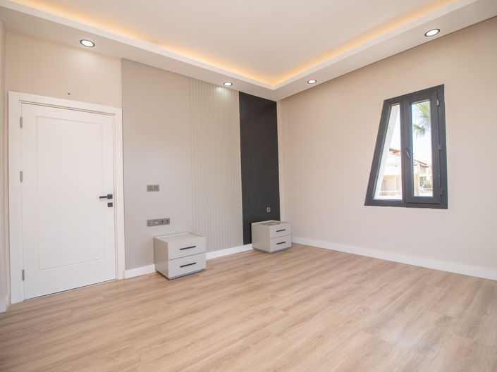 Image No.19-4 Bed Villa for sale