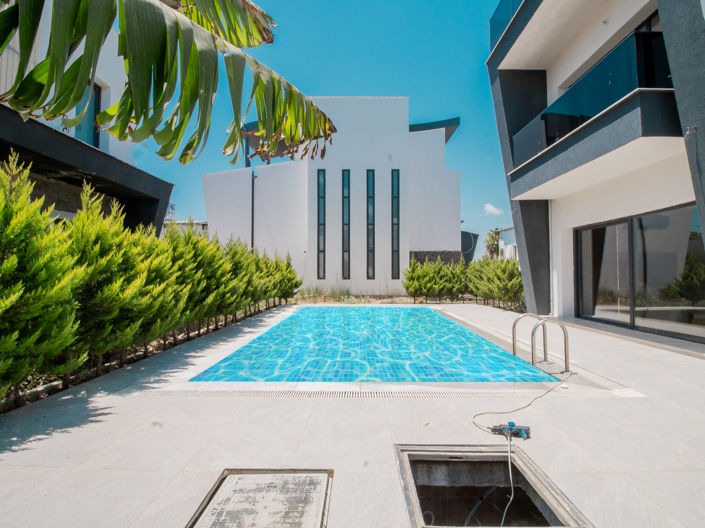 Image No.3-4 Bed Villa for sale