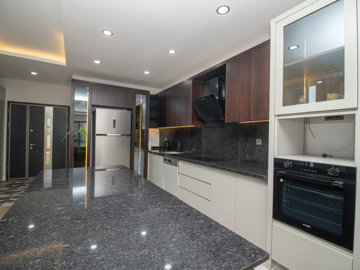 Outstanding Villa For Sale In Antalya - Kitchen with island