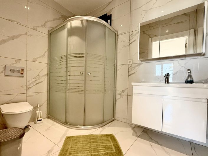 Image No.22-4 Bed Apartment for sale