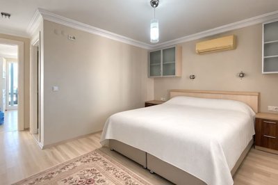 Sea-View Apartment For Sale In Kusadasi - Double bedroom with ensuite bathroom