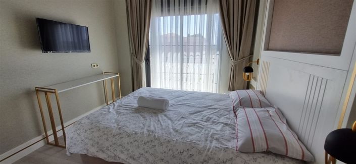 Image No.10-6 Bed Villa for sale