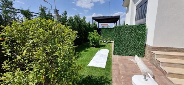 Image No.2-6 Bed Villa for sale