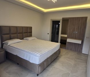 Exceptional Villa With A Private Pool & Spa Facilities For Sale in Belek, Antalya - Ensuite double bedroom