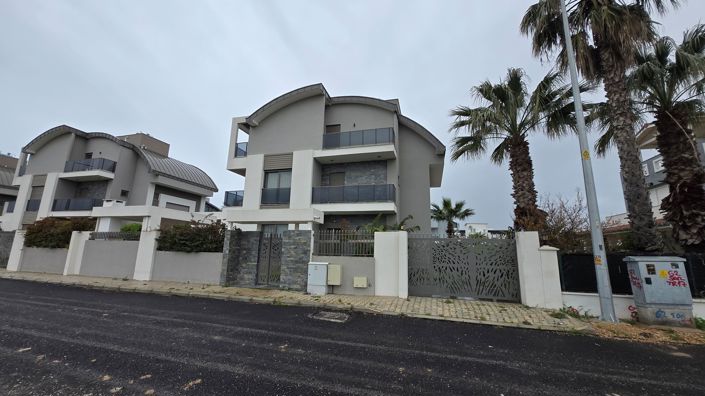 Image No.24-4 Bed Villa for sale