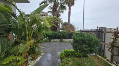 Luxury Villa With A Private Pool & Garden For Sale in Belek - Gated drive and private parking