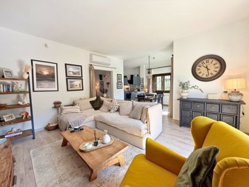 Outstanding Bodrum Villa For Sale - Fully furnished lounge