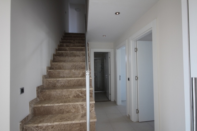 Image No.14-3 Bed Apartment for sale