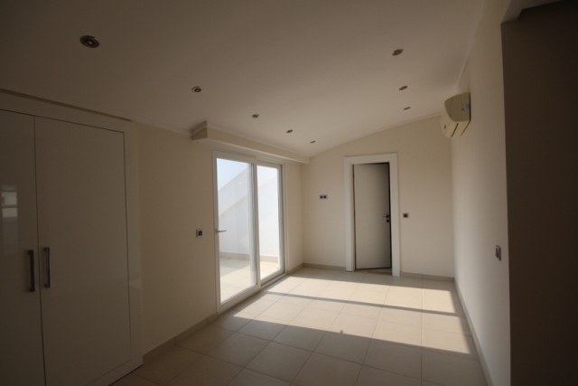 Image No.16-3 Bed Apartment for sale