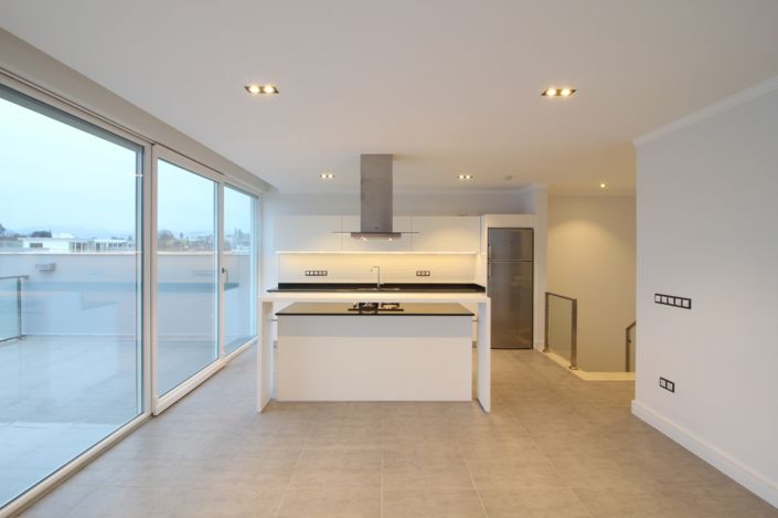 Image No.12-3 Bed Apartment for sale