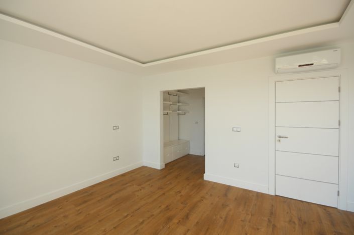 Image No.17-3 Bed Apartment for sale