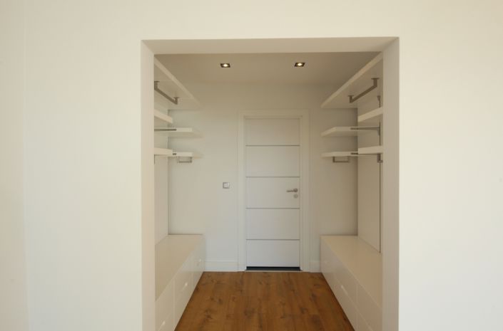 Image No.18-3 Bed Apartment for sale