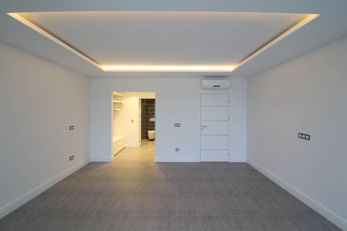 Image No.19-3 Bed Apartment for sale