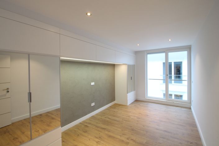 Image No.21-3 Bed Apartment for sale