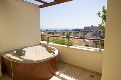 Modern Side Penthouse - Great Facilities - Private Jacuzzi