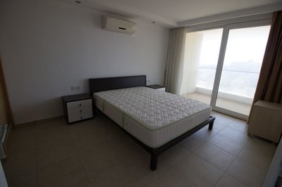 Modern Side Penthouse - Great Facilities - Master bedroom