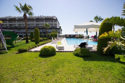 Modern Side Penthouse - Great Facilities - Landscaped gardens