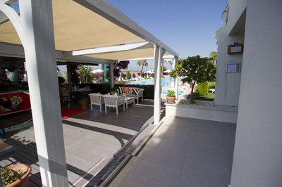 Modern Side Penthouse - Great Facilities - Cafe/bar