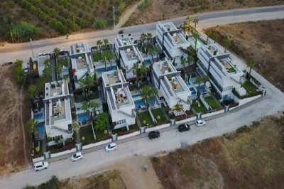 Side 2-Bed Luxury Penthouse - Complex view form above