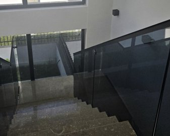 Modern Villa For Sale In Belek, Antalya - Modern staircase