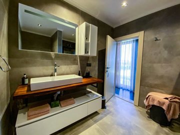 Smart Home Villa For Sale In Hisaronu - Stunning bathroom