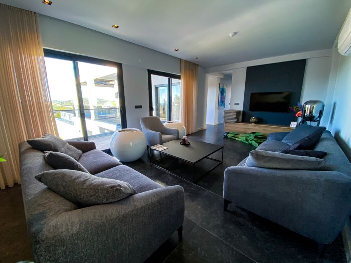 Image No.7-4 Bed Villa for sale