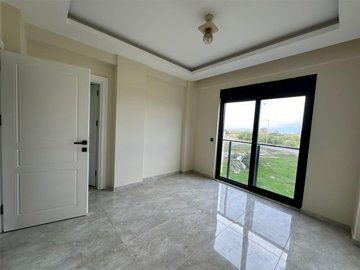 Brand New Villa For Sale In Belek, Antalya - Bedroom with ensuite shower room